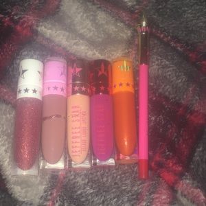 JSC liquid lips